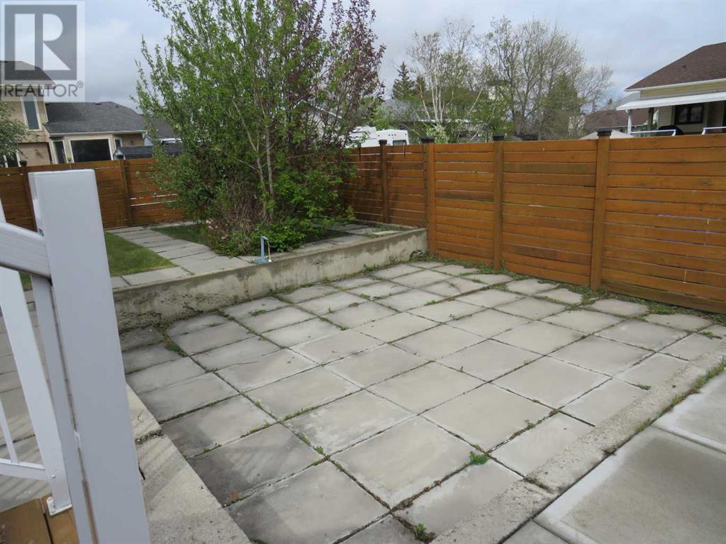 Single Family House for Sale in  La Valencia Gardens NE Monterey Park Calgary 