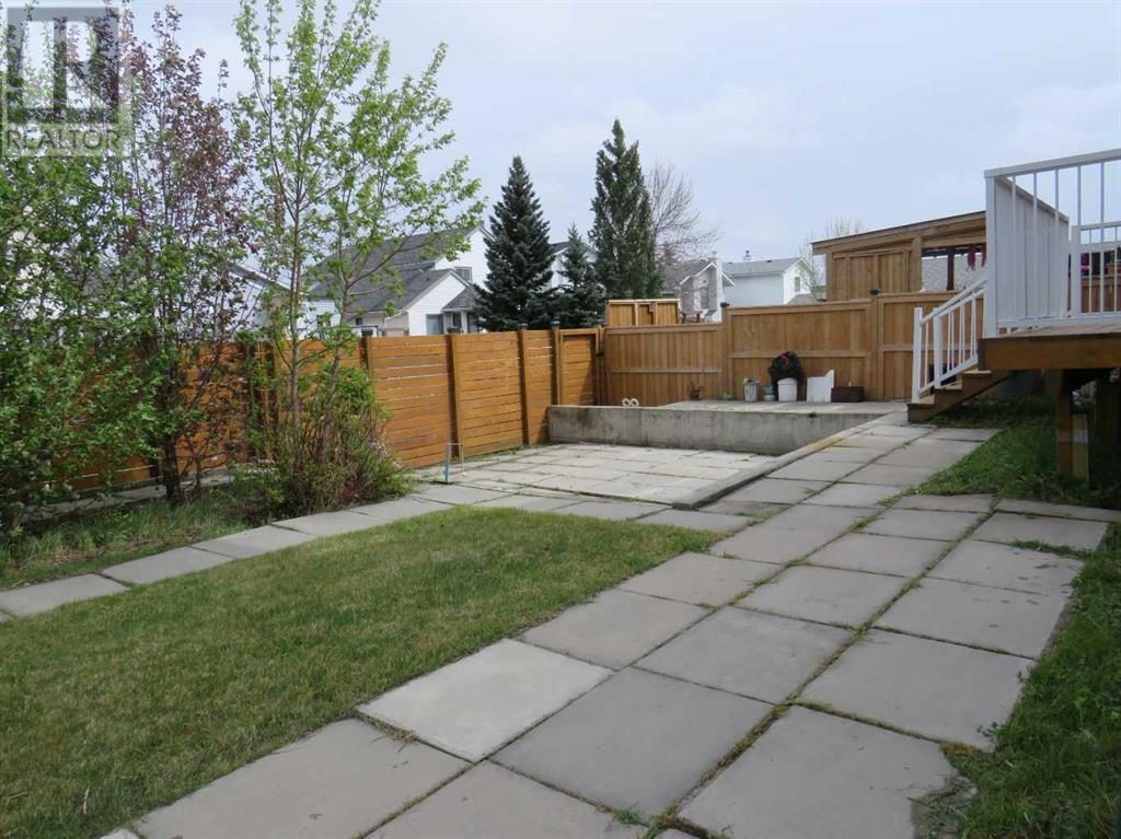 Single Family House for Sale in  La Valencia Gardens NE Monterey Park Calgary 