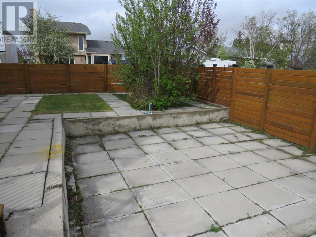Single Family House for Sale in  La Valencia Gardens NE Monterey Park Calgary 