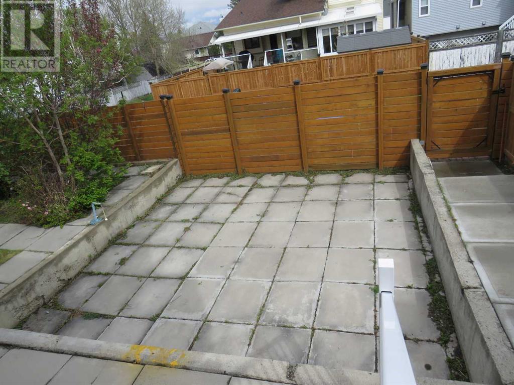 Single Family House for Sale in  La Valencia Gardens NE Monterey Park Calgary 