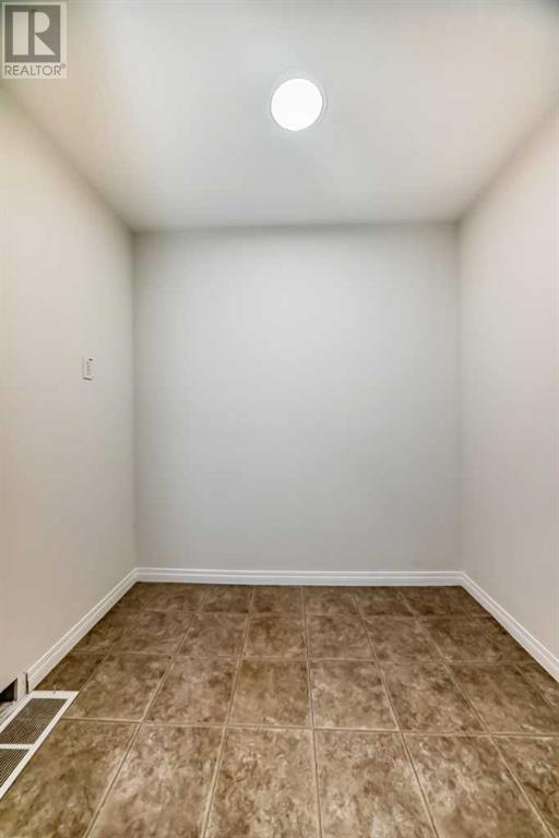 Single Family House for Sale in  Saddlebrook Way NE Saddle Ridge Calgary 