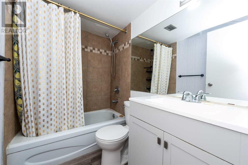 Single Family House for Sale in   Dalton Drive Dalhousie Calgary 