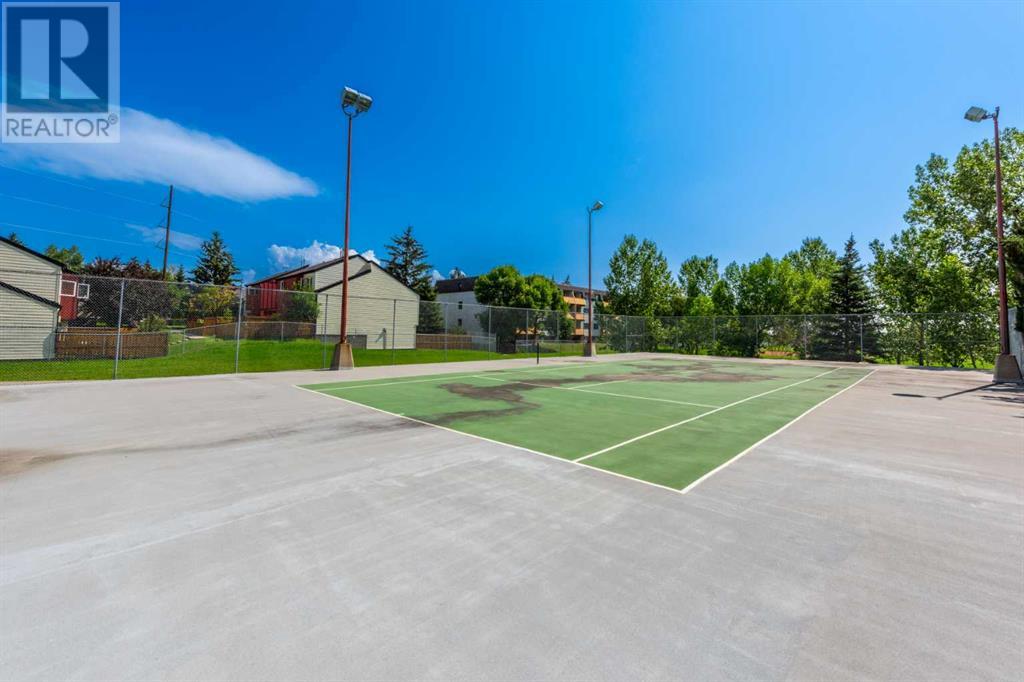 Single Family House for Sale in   Dalton Drive Dalhousie Calgary 
