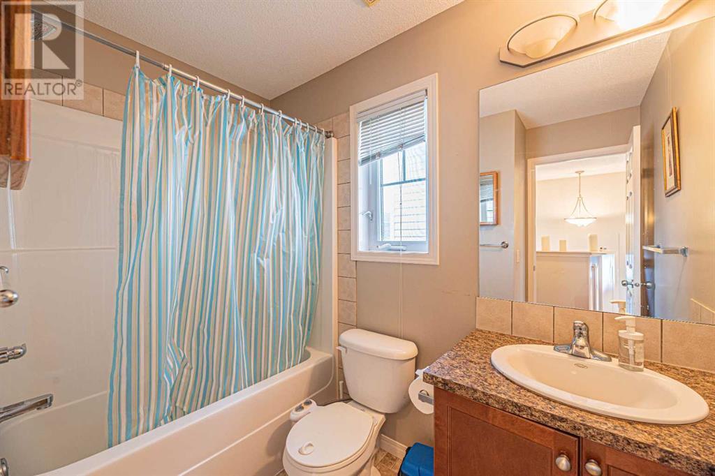 Single Family House for Sale in  Evansdale Way NW Evanston Calgary 