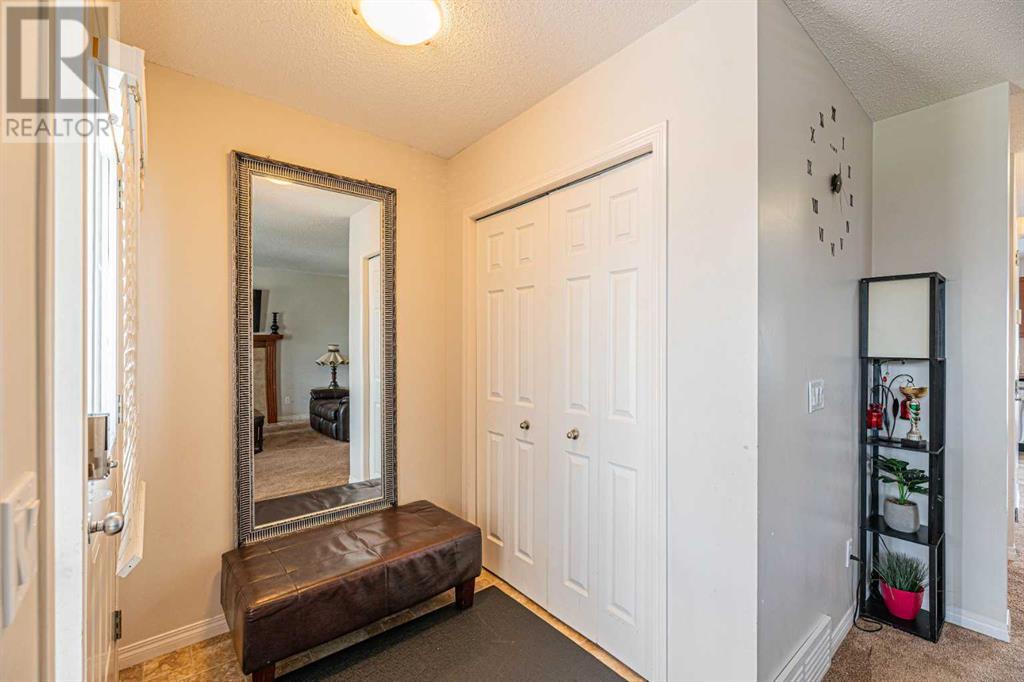 Single Family House for Sale in  Evansdale Way NW Evanston Calgary 