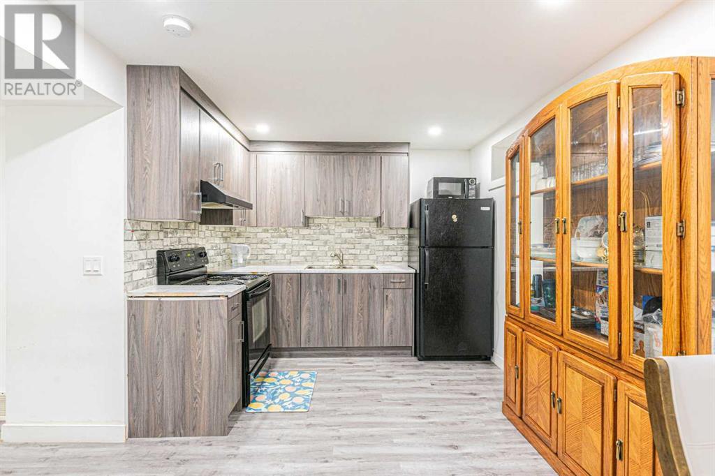 Single Family House for Sale in  Evansdale Way NW Evanston Calgary 