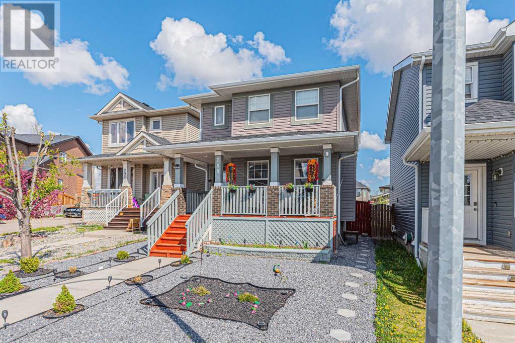 Single Family House for Sale in  Evansdale Way NW Evanston Calgary 