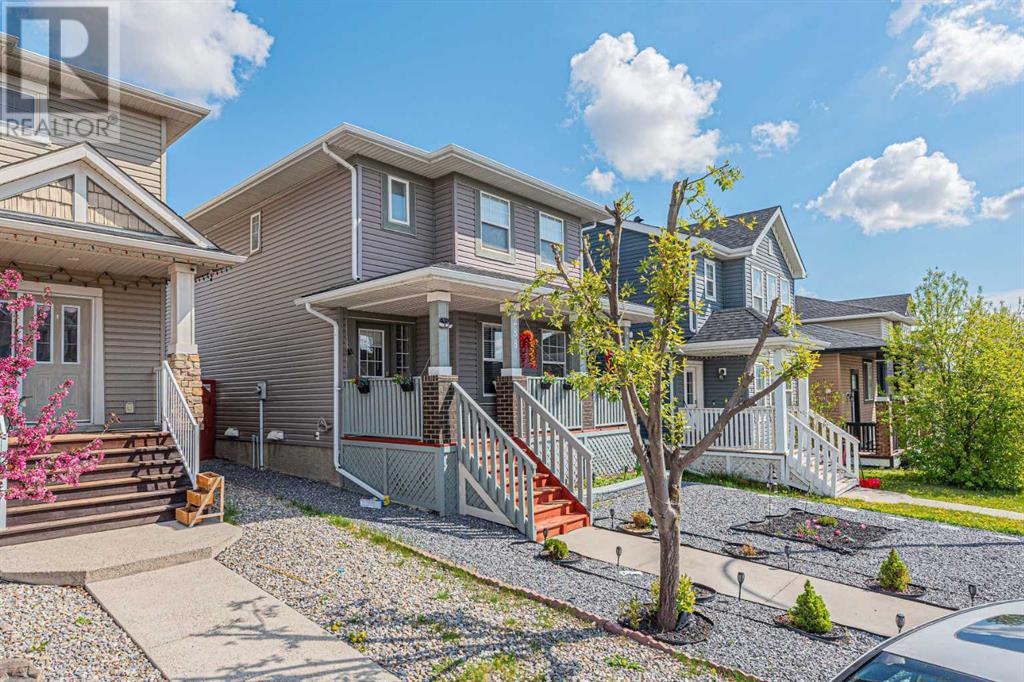 Single Family House for Sale in  Evansdale Way NW Evanston Calgary 