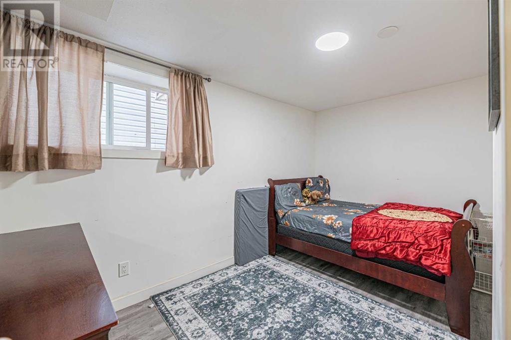 Single Family House for Sale in  Evansdale Way NW Evanston Calgary 