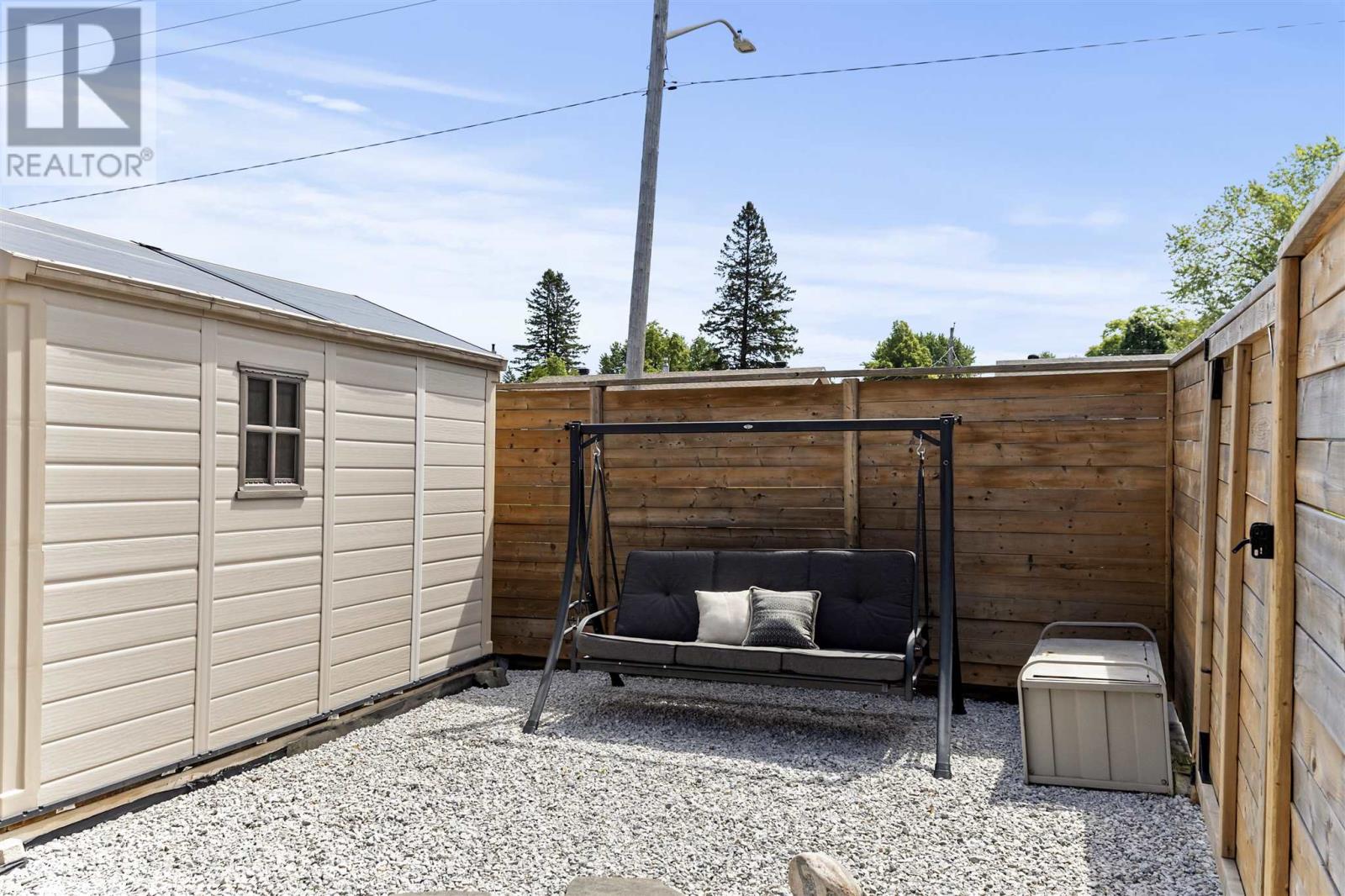 Photo 14 of 933 North St, Sault Ste Marie ON