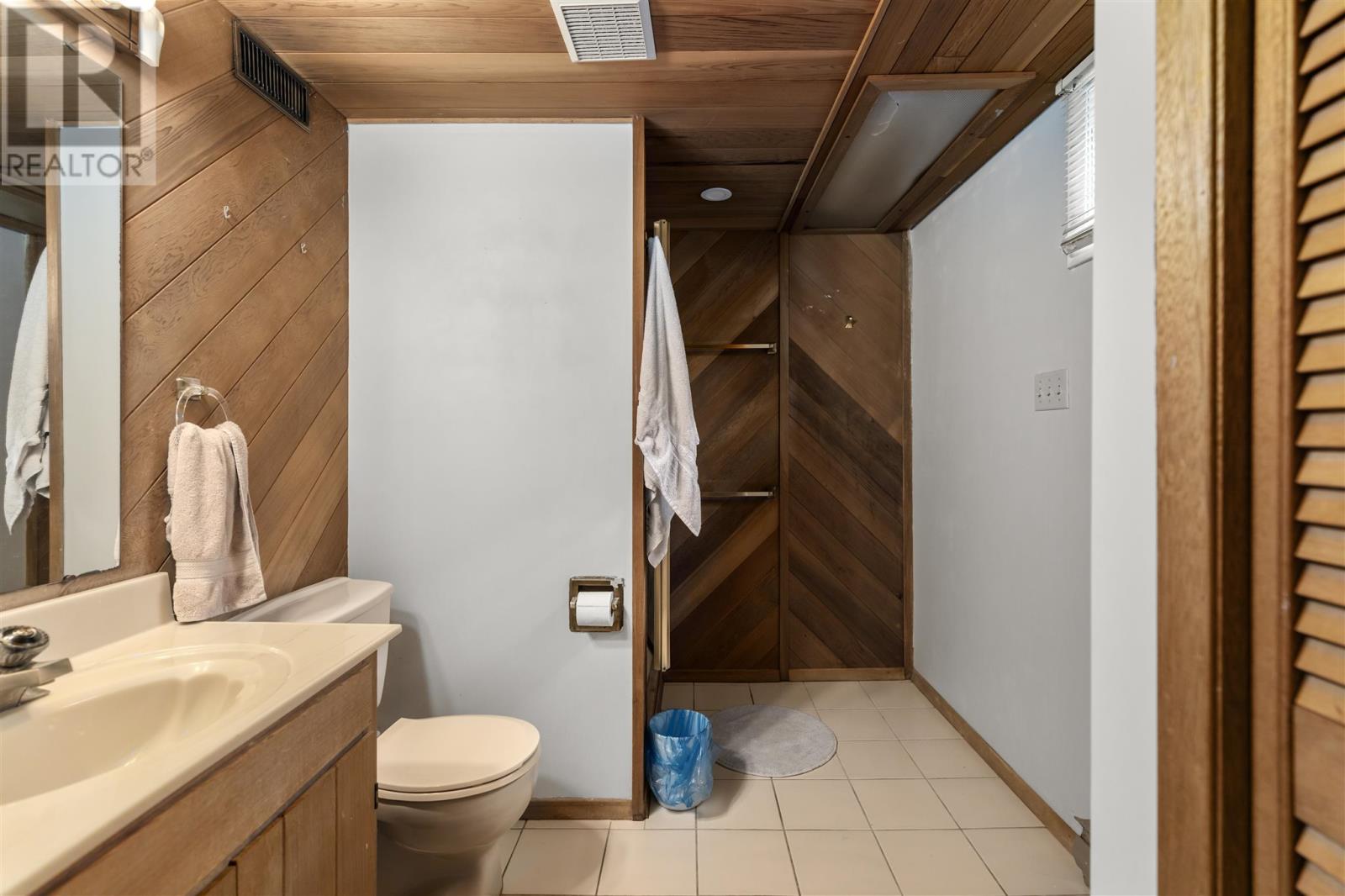 Photo 2 of 185 Plaintree Dr, Sault Ste Marie ON