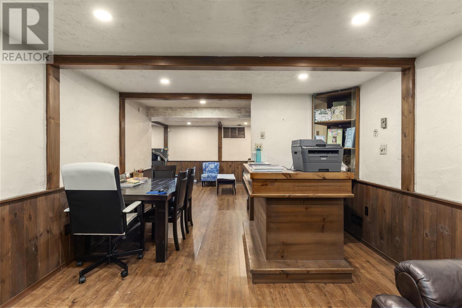 Photo 13 of 185 Plaintree Dr, Sault Ste Marie ON