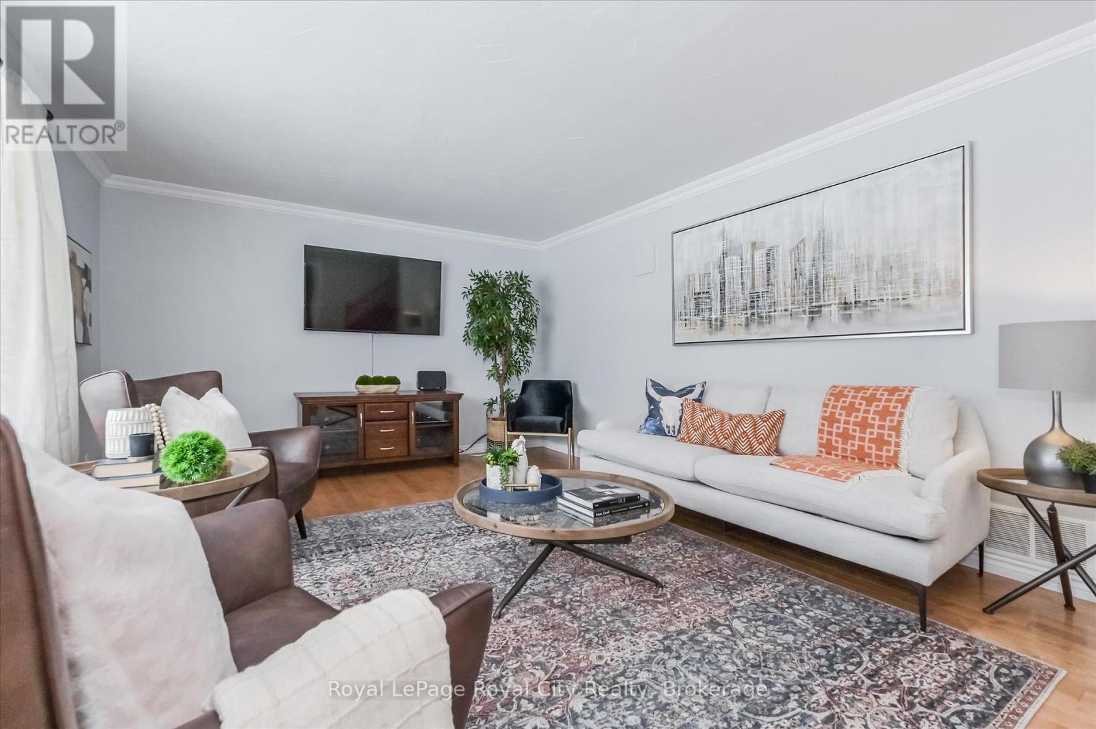 Photo 34 of 15 Wellington Drive, Centre Wellington ON