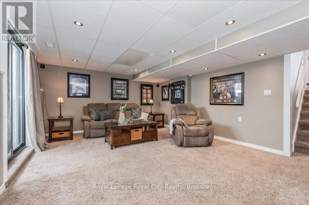 Photo 29 of 15 Wellington Drive, Centre Wellington ON