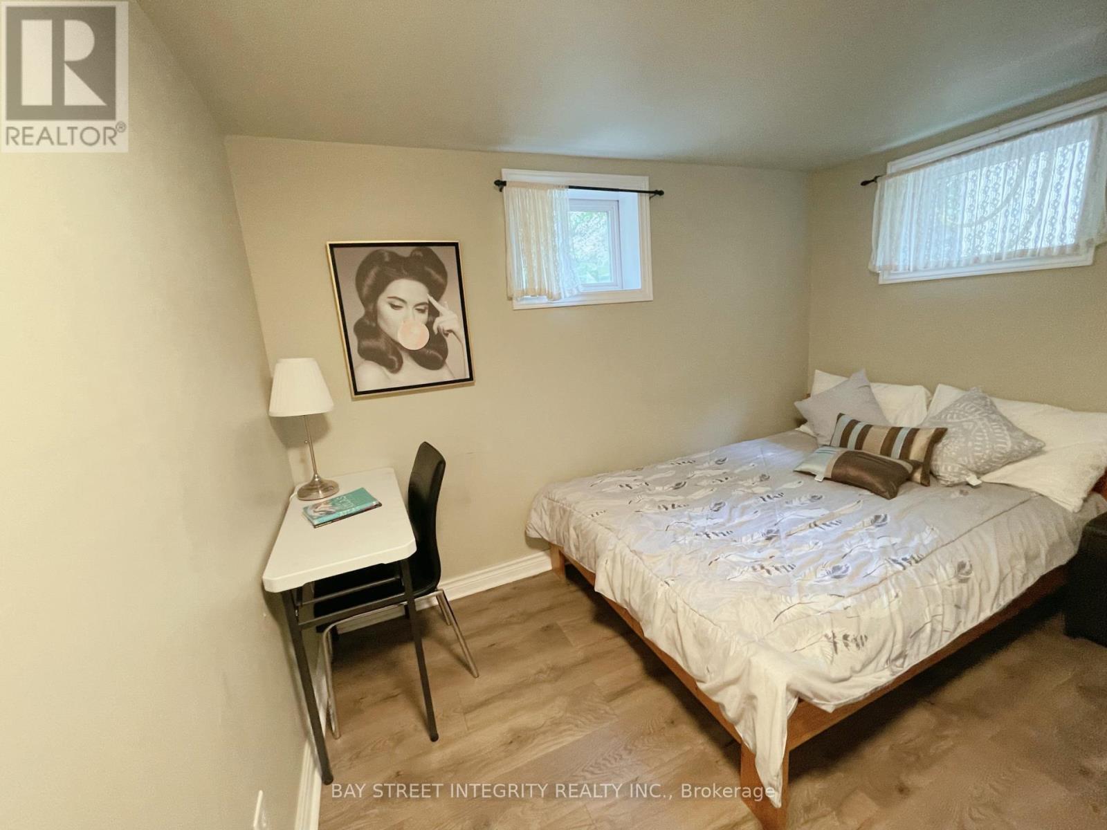 Photo 7 of Bsmt 3 Cartier Crescent, Richmond Hill ON
