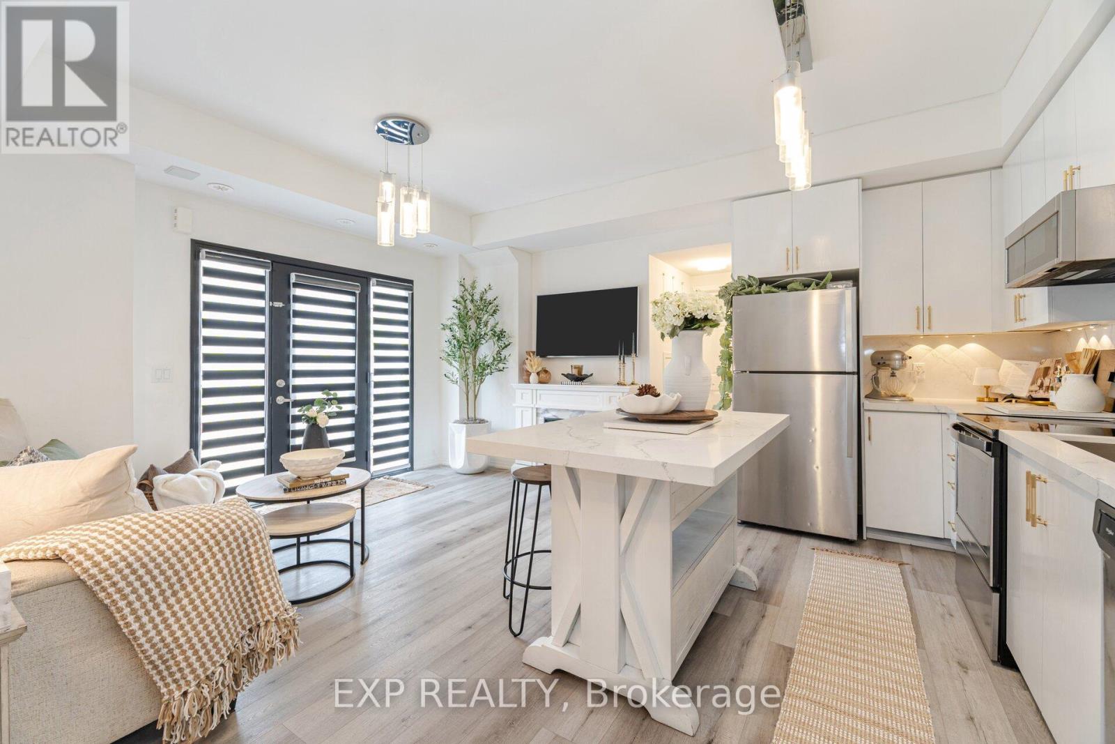 Photo 13 of 56 1 Beckenrose Court, Brampton ON