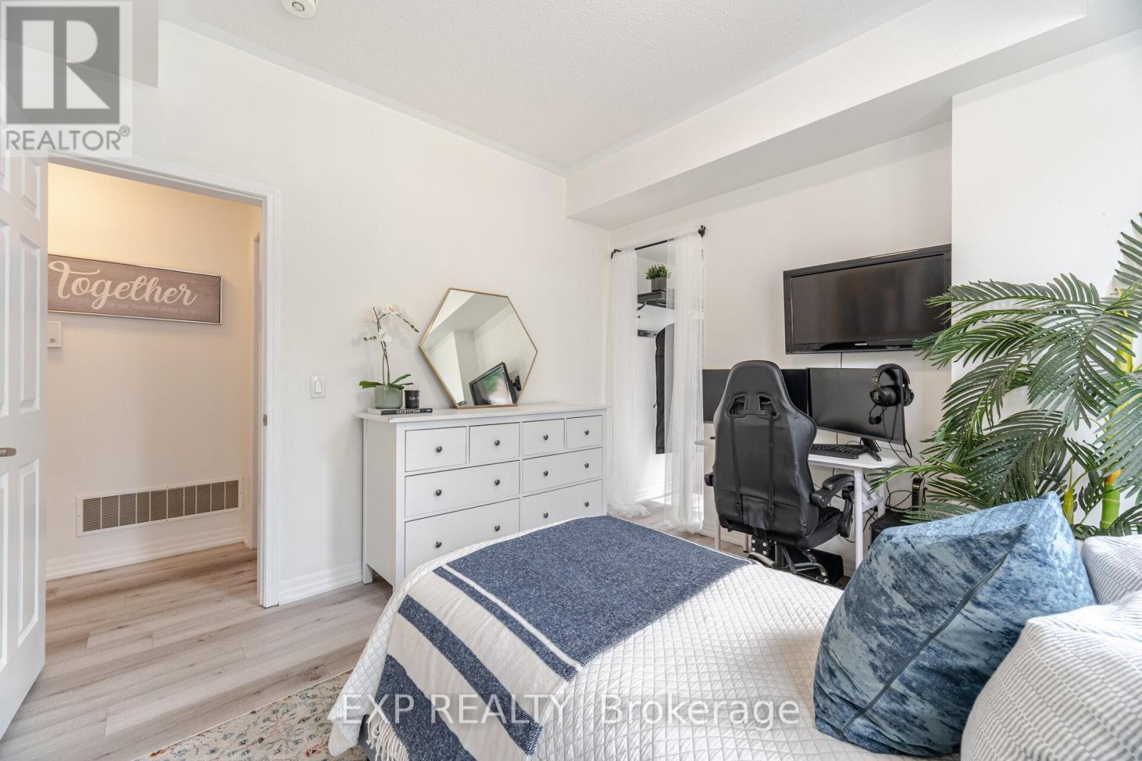 Photo 22 of 56 1 Beckenrose Court, Brampton ON