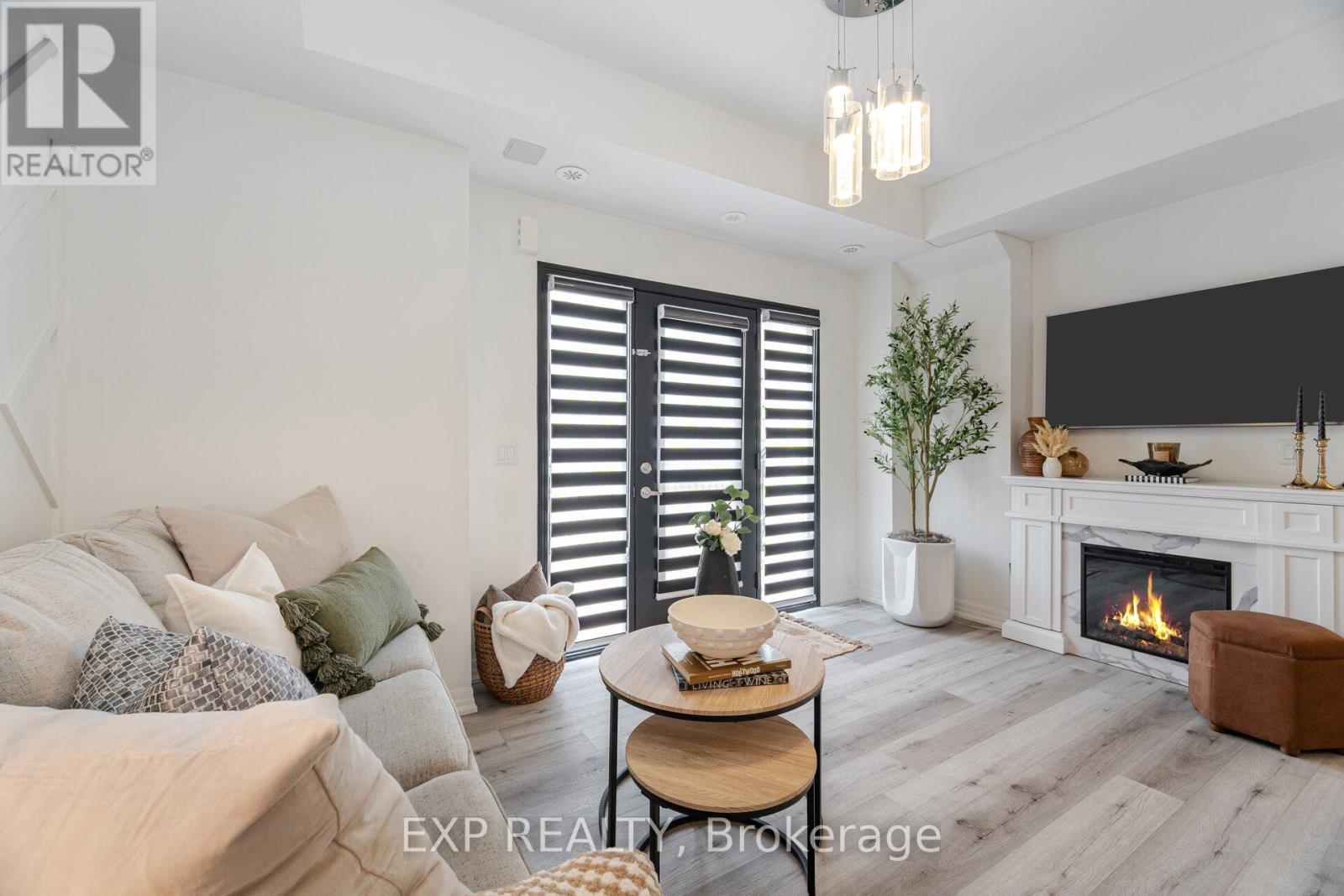 Photo 6 of 56 1 Beckenrose Court, Brampton ON