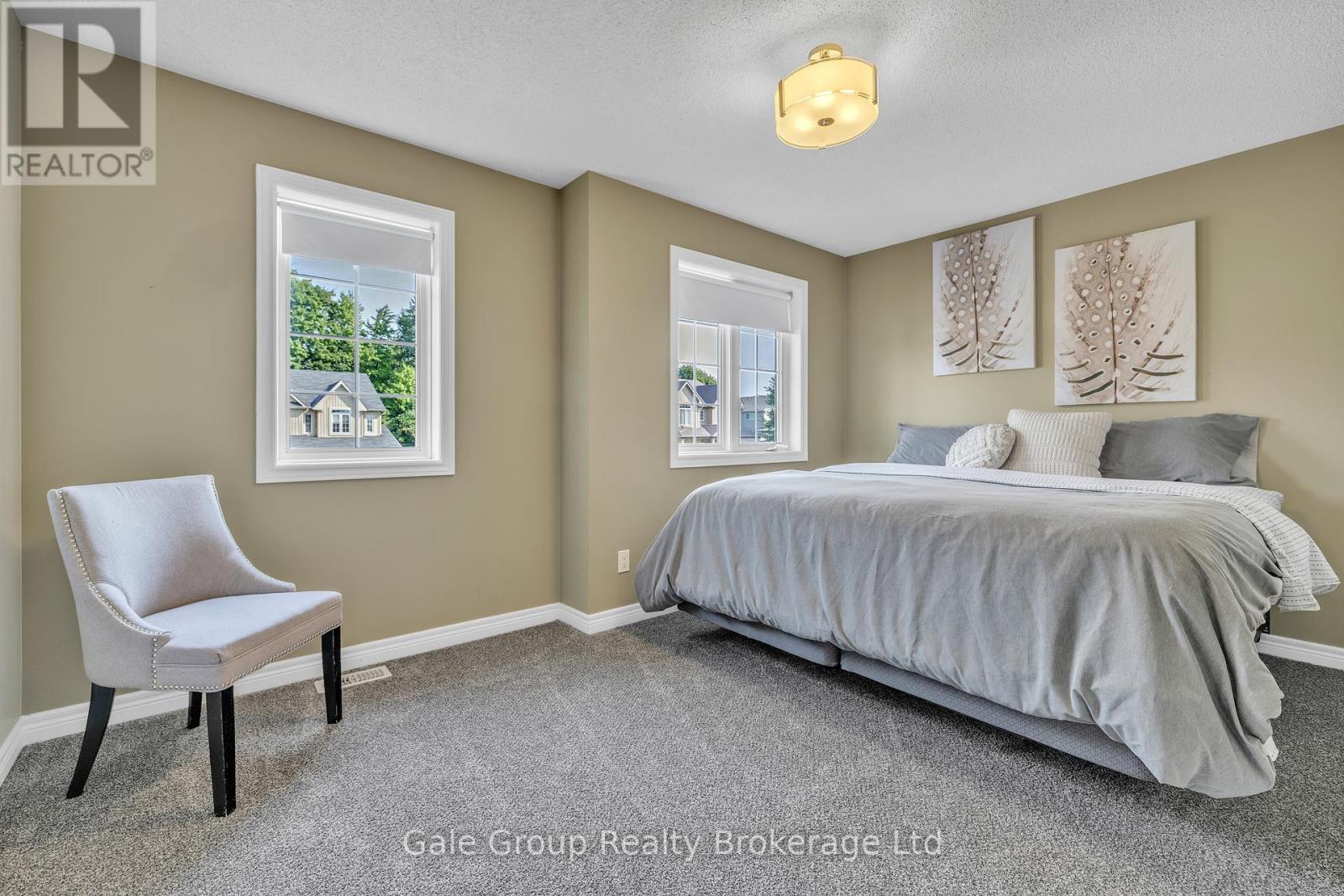 Photo 18 of 25 Howard Marshall Street, North Dumfries ON