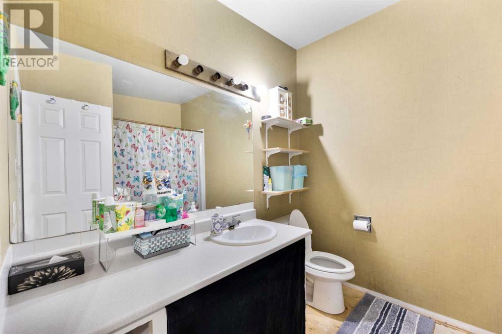 Single Family House Bungalow for Sale in   Avenue NW Bowness Calgary 