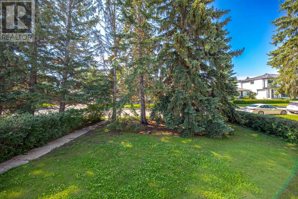 Single Family House Bungalow for Sale in   Avenue NW Bowness Calgary 
