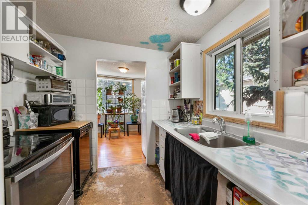 Single Family House Bungalow for Sale in   Avenue NW Bowness Calgary 