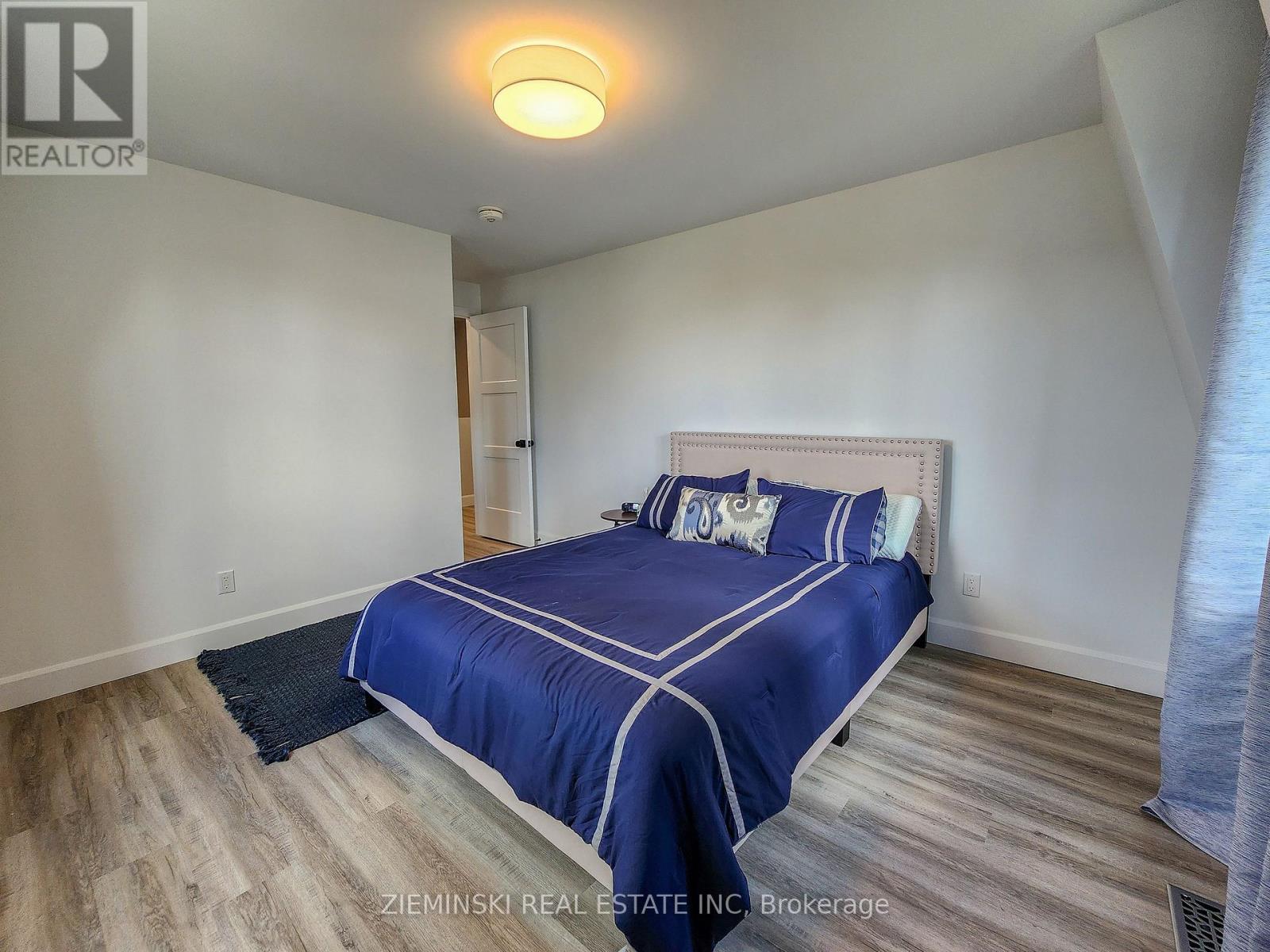 Photo 11 of 115 Buckingham Avenue, Iroquois Falls ON