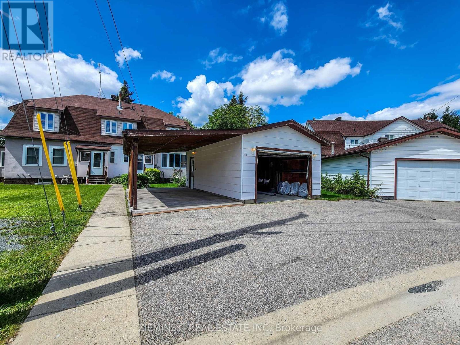 Photo 32 of 115 Buckingham Avenue, Iroquois Falls ON