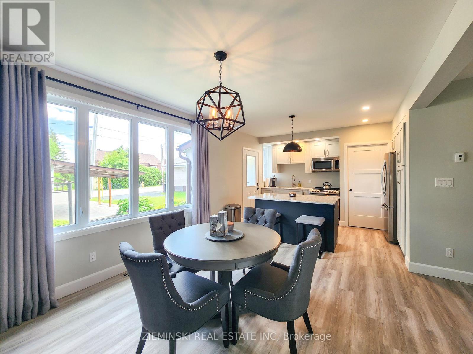 Photo 5 of 115 Buckingham Avenue, Iroquois Falls ON