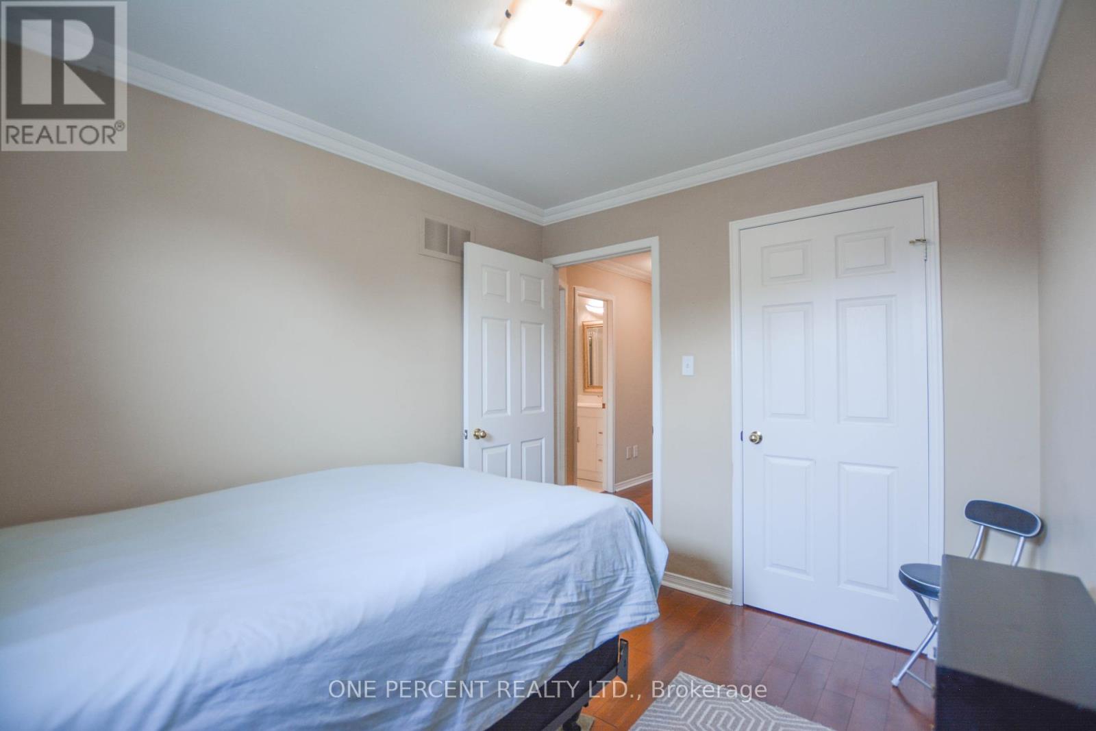 Photo 33 of 2377 Dalebrook Drive, Oakville ON