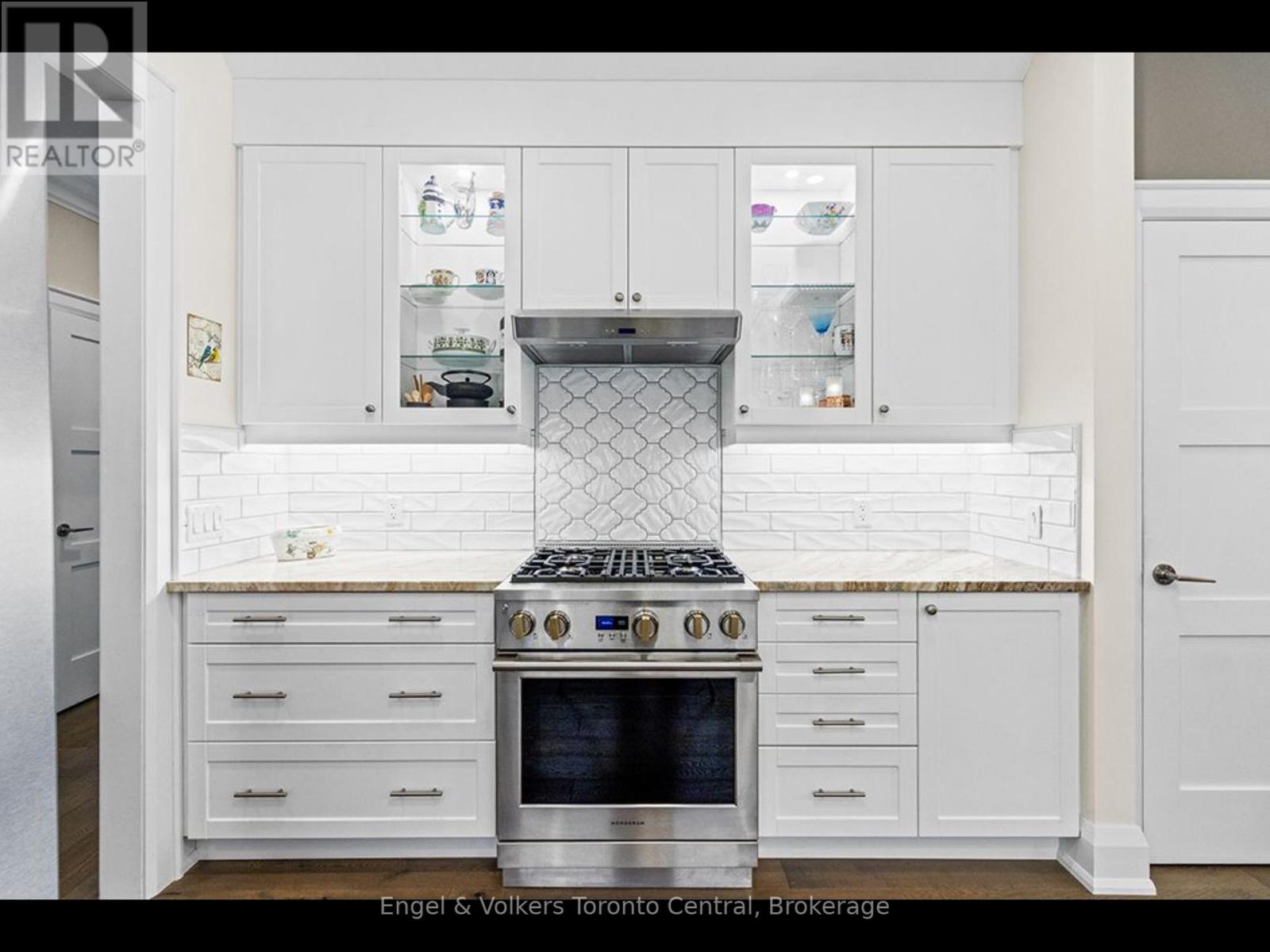81 SPRUCE STREET - 13