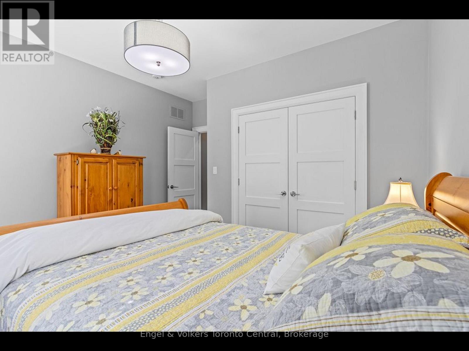 81 SPRUCE STREET - 22