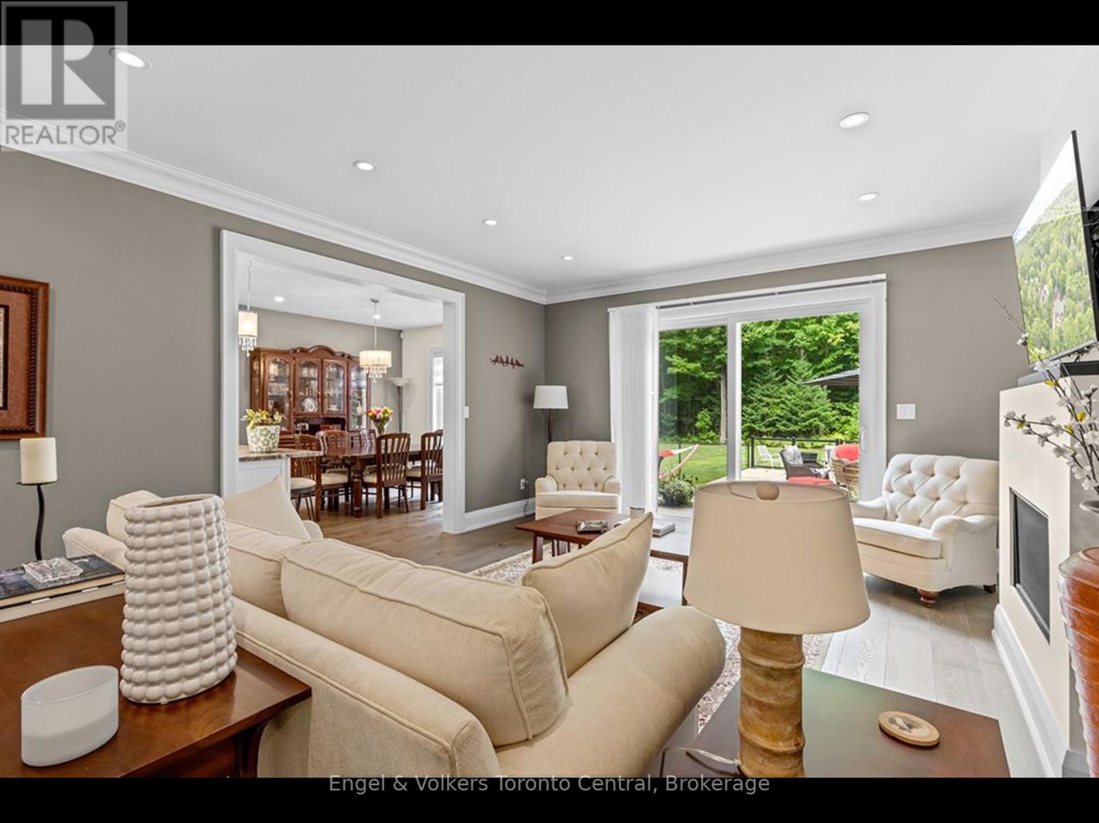 81 SPRUCE STREET - 10