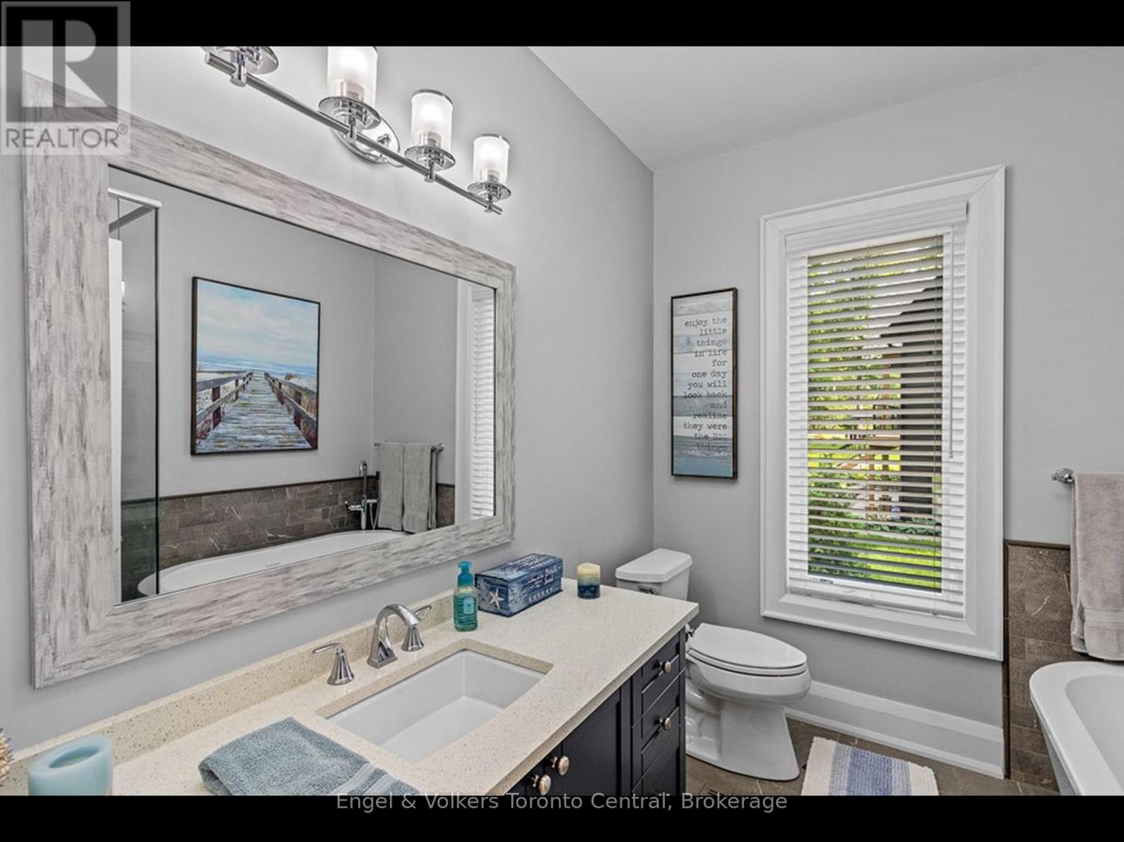 81 SPRUCE STREET - 23