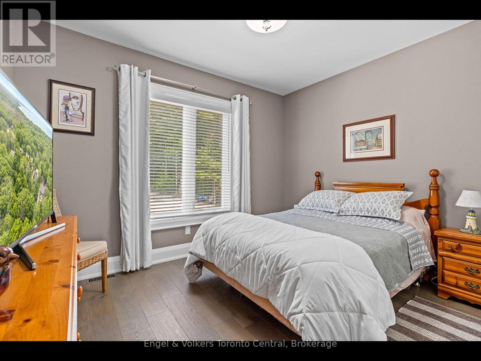 81 SPRUCE STREET - 25