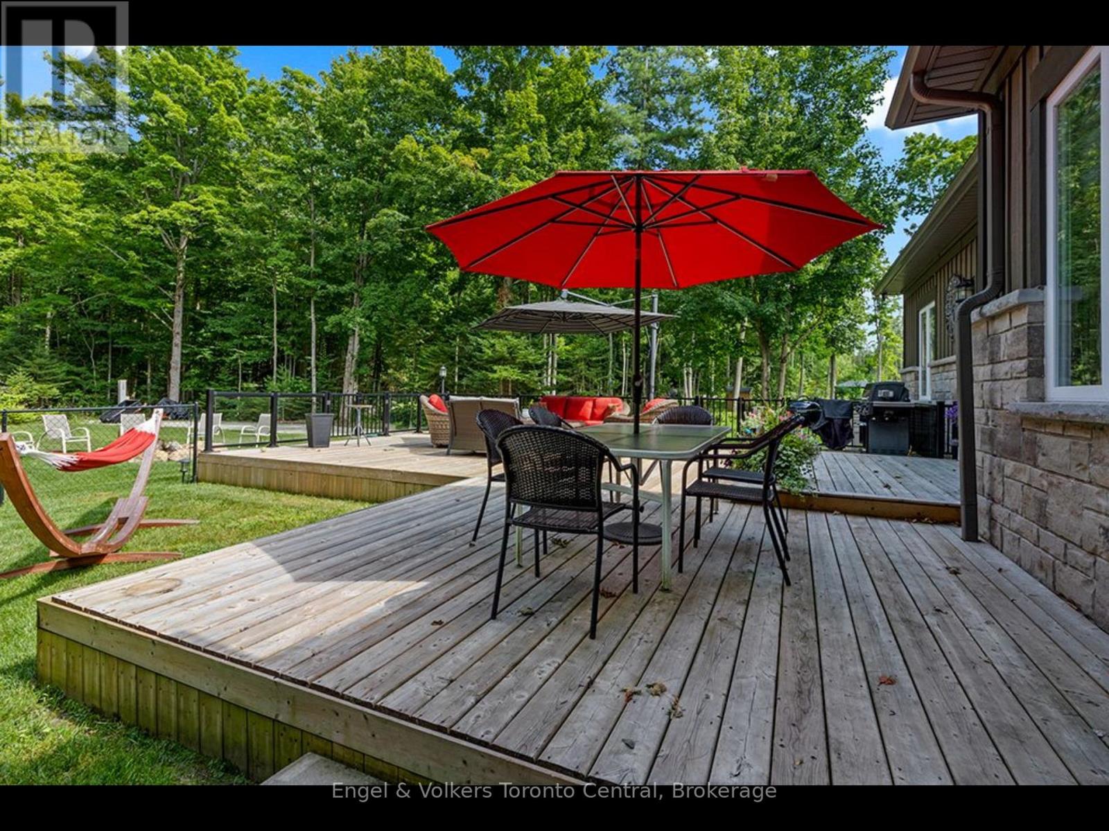 81 SPRUCE STREET - 36