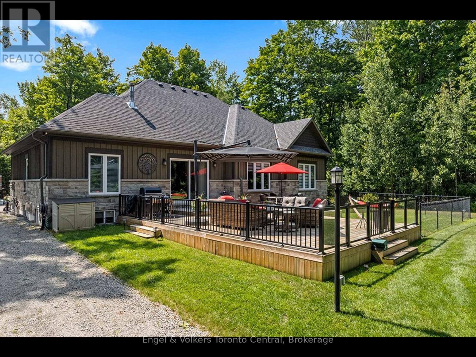 81 SPRUCE STREET - 35