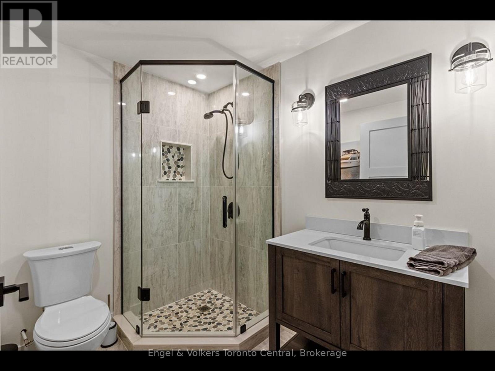 81 SPRUCE STREET - 34