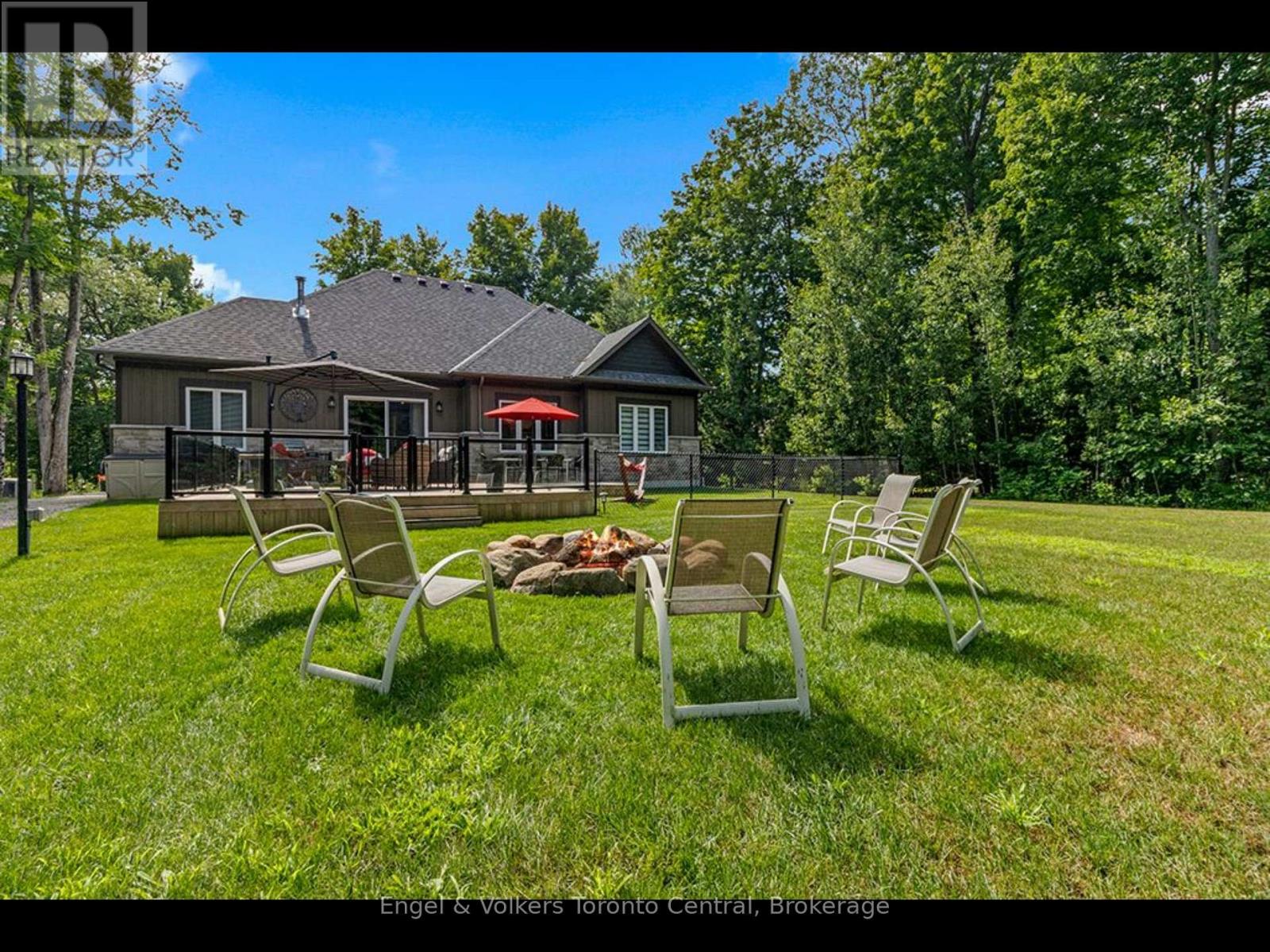 81 SPRUCE STREET - 38
