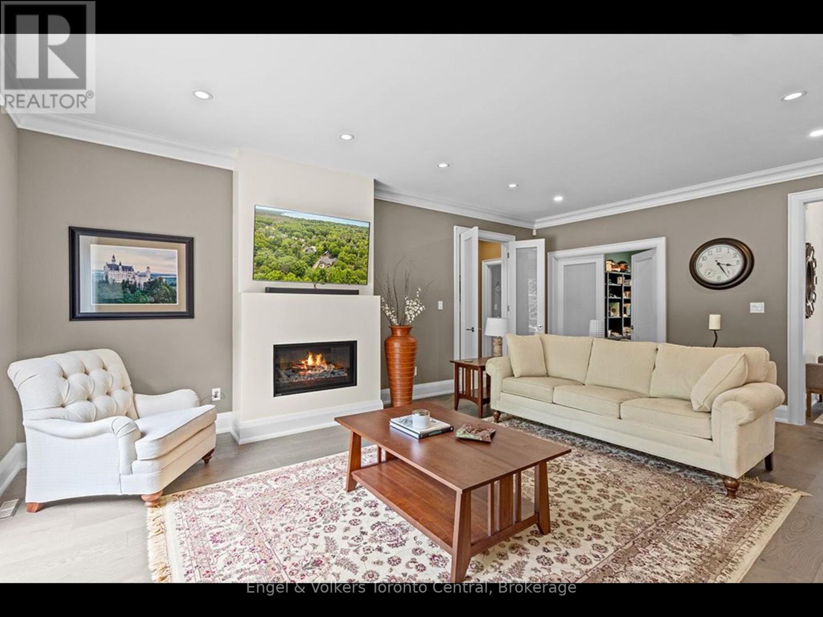 81 SPRUCE STREET - 9