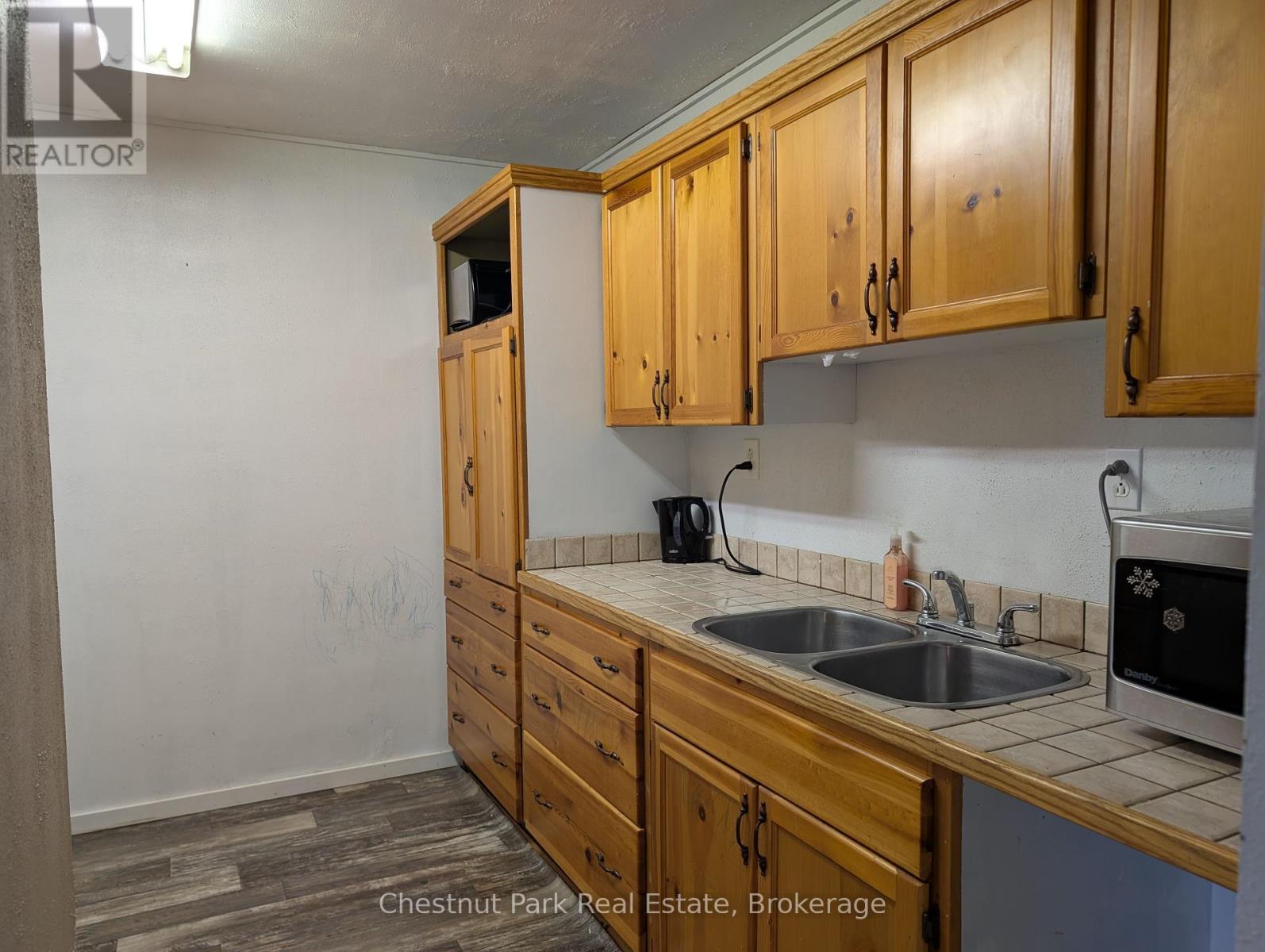 Photo 12 of 1014 Torrance Road, Muskoka Lakes ON