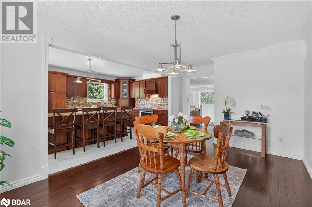 Photo 11 of 2 Birchmount Circle, Wasaga Beach ON