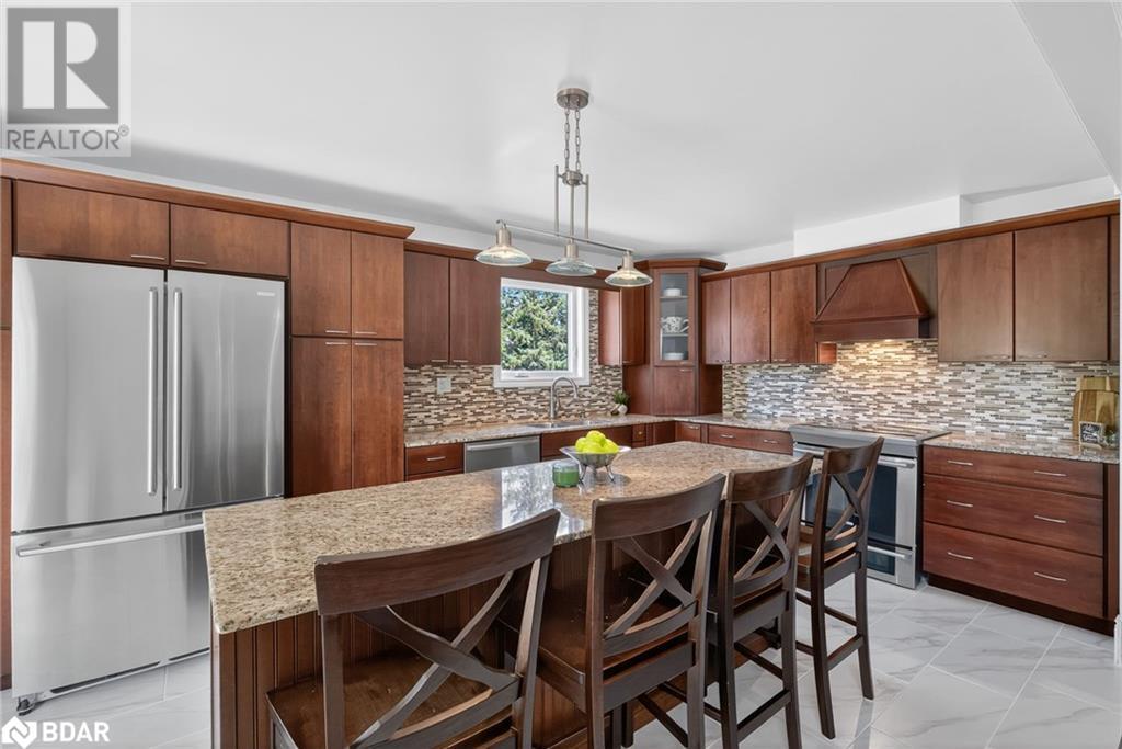 Photo 16 of 2 Birchmount Circle, Wasaga Beach ON