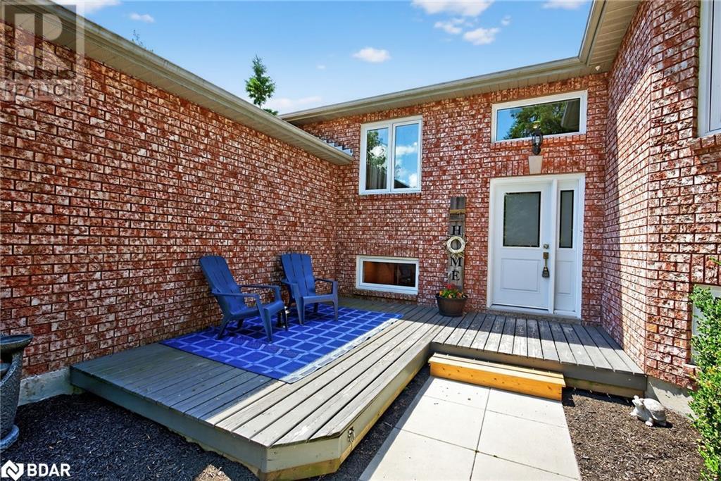 Photo 2 of 2 Birchmount Circle, Wasaga Beach ON