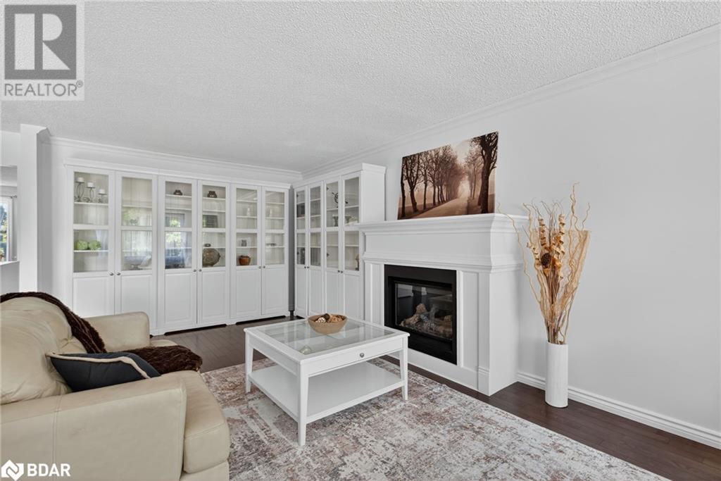Photo 8 of 2 Birchmount Circle, Wasaga Beach ON