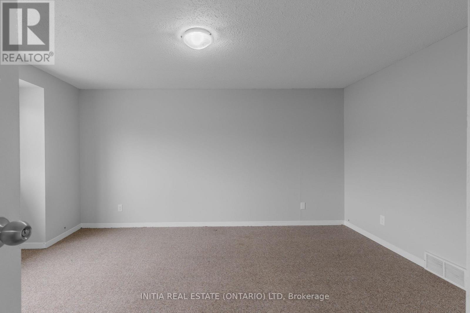 Photo 4 of 47 550 Second Street, London East ON