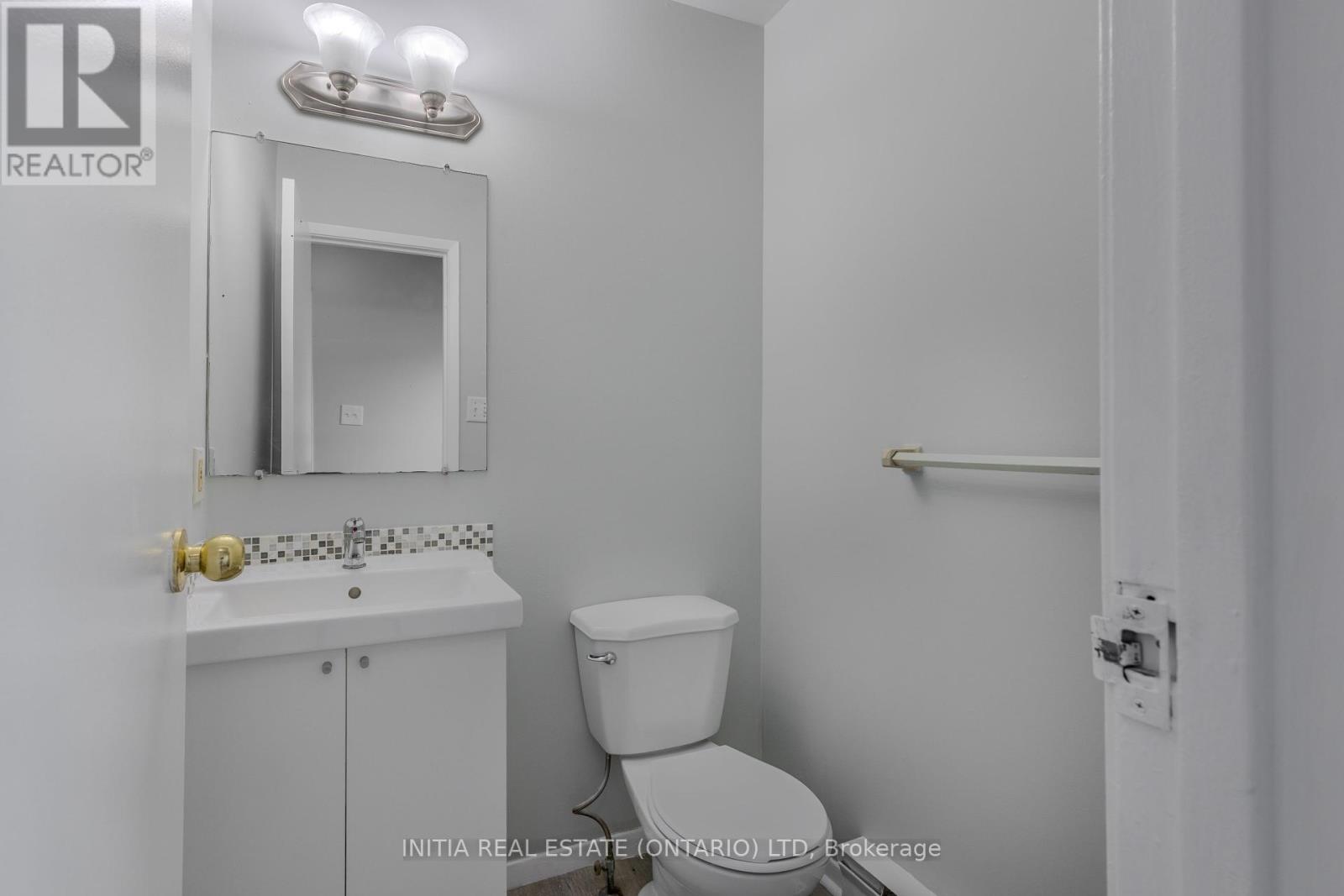 Photo 23 of 47 550 Second Street, London East ON