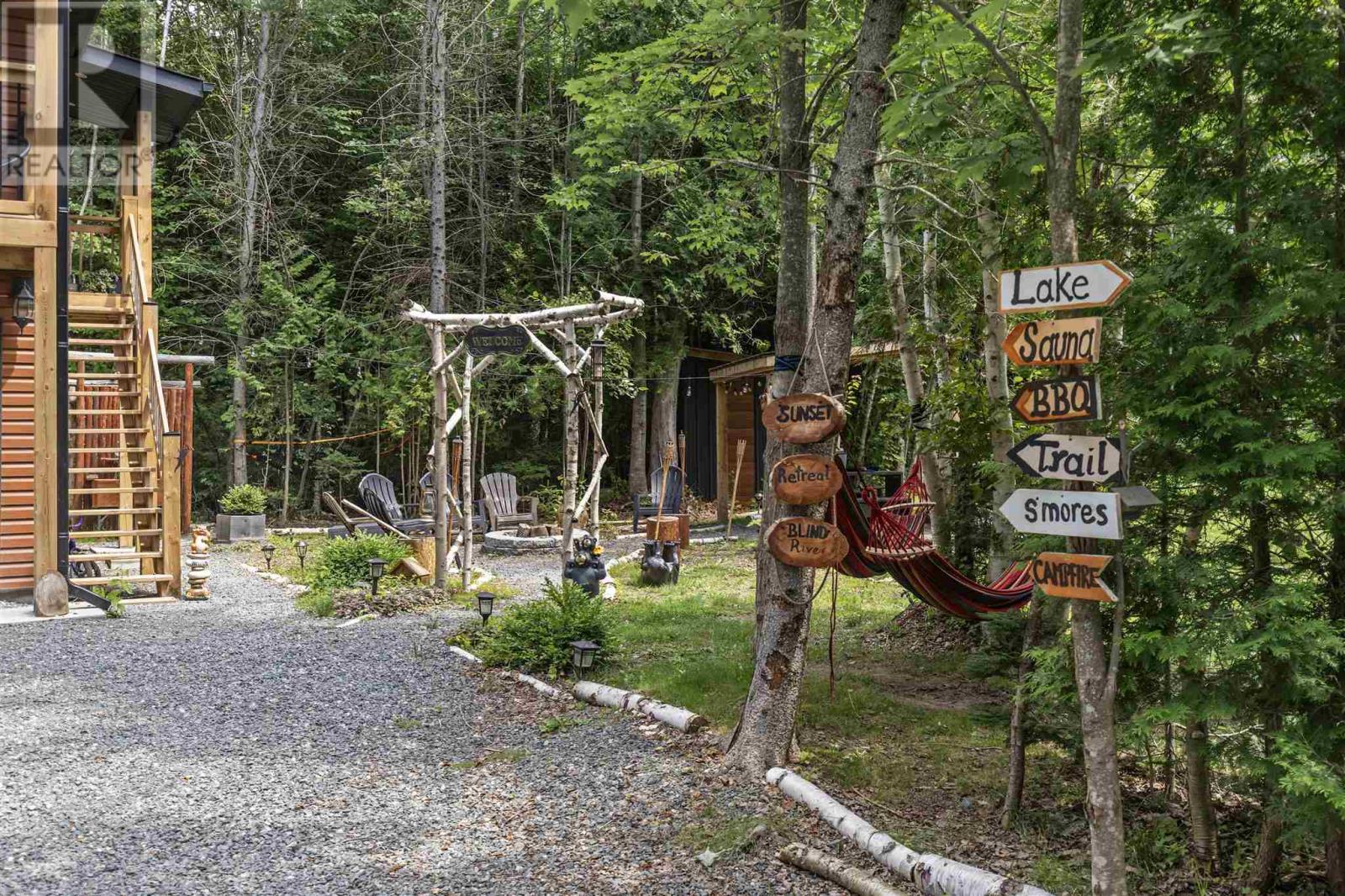 Photo 19 of 21 Lake Dr, Blind River ON