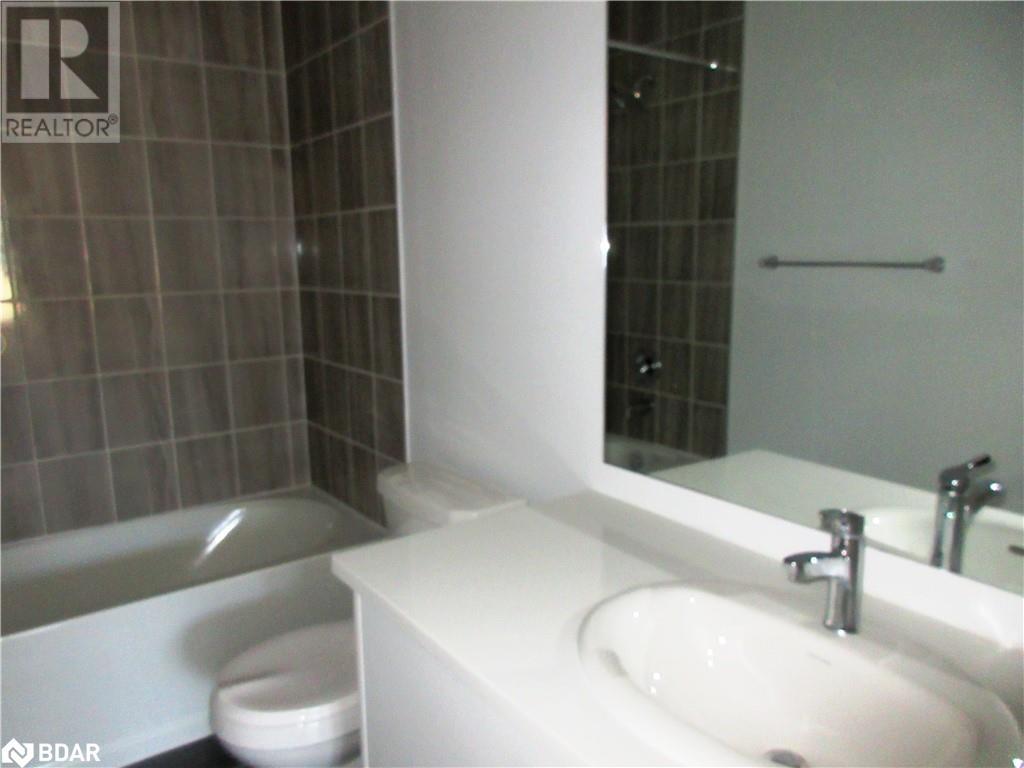 Photo 16 of 44 Red Maple Lane Lane, Barrie ON