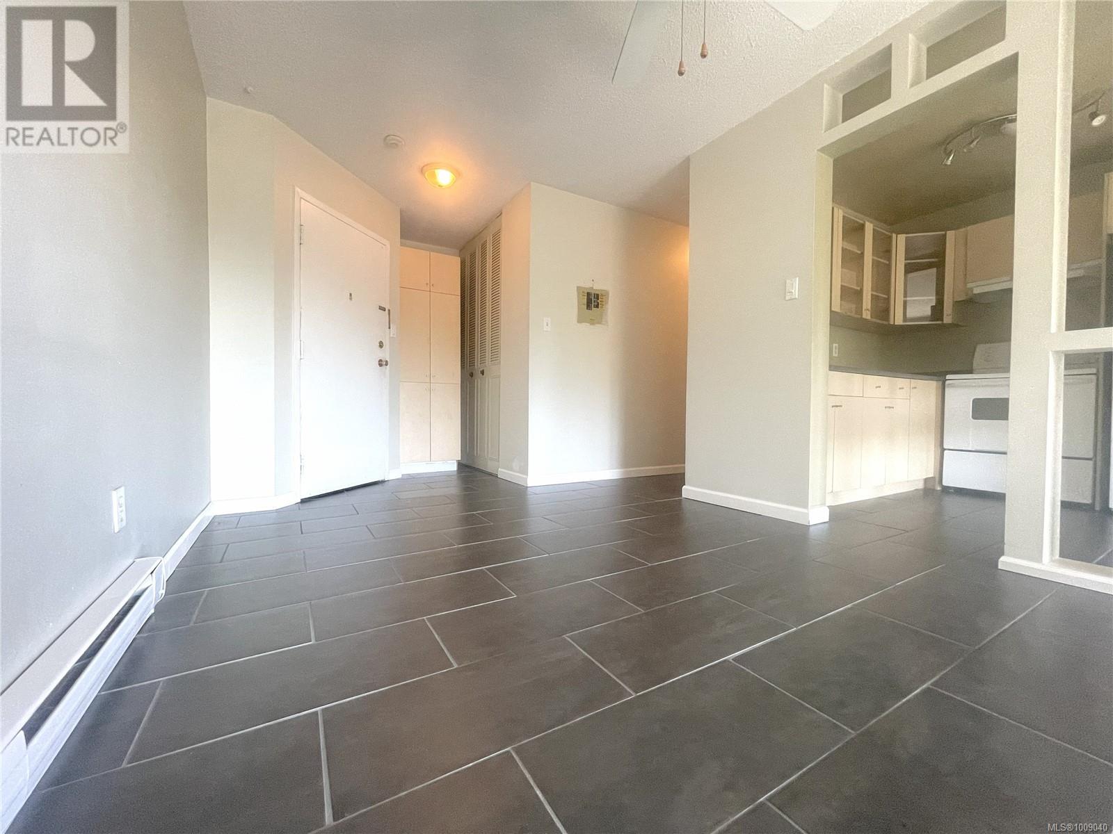 Photo 21 of 201 550 Bradley St, Nanaimo BC